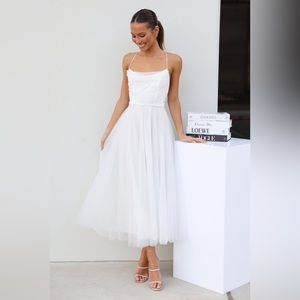 NWT Hello Molly SIGNAL MY WAY TULLE MIDI DRESS WHITE Size 4